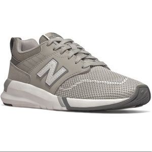 New Balance Lifestyle 009 Sneakers